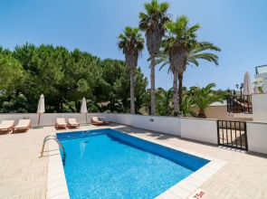 Villa Hibiscus 3 Bedroom Villa With Private Pool