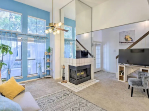 Cozy Irving Condo 15 Mi to Downtown Dallas!