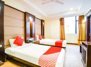 OYO 70791 Imperial Inn