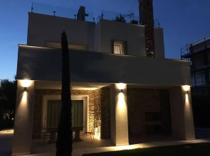 Beautiful Modern Villa in Albarella by Beahost