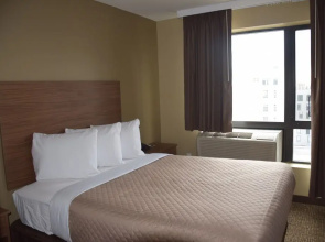 Astoria Delancy Inn and Suites