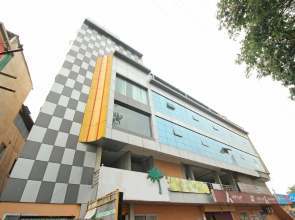 OYO 7570 Near KSRTC Bus Stand
