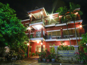 Botoum Hotel