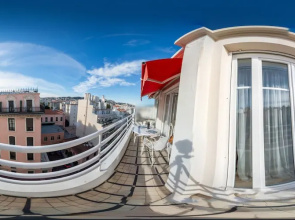 Beautiful Apartment near the sea