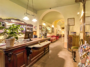 Hotel Azzi