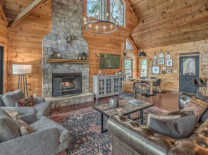 Aska Pines by Escape to Blue Ridge