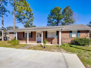 125 Shirley Dr