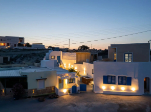 Santorita Suites