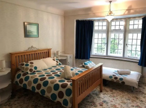 Chineways by Driven Holiday Homes