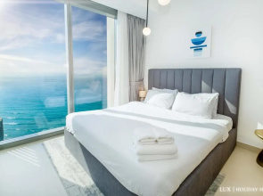 LUX 52 42 Deluxe Island view suite
