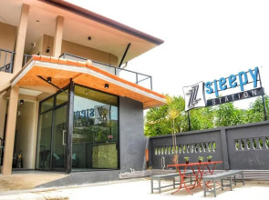 Sleepy Station - Hostel