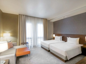 Hyatt Place Dubai Wasl District