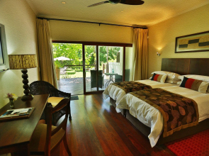 LAvenir Country Lodge