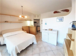 Pleasant Holiday Home in Marinella Near the sea