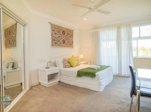 Castaway at the Greens