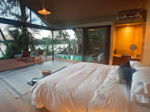 Thorntree River Lodge