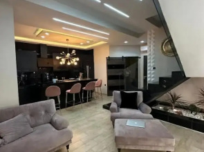 Luxury Central Cosy Villa