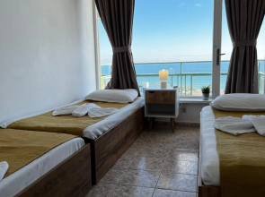 Sunny Varshava Hotel