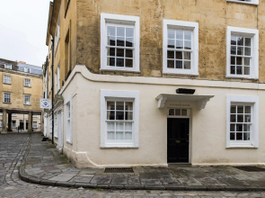 Spacious Homely Georgian Town House Central Bath