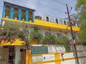 J Startup House