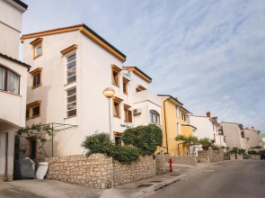 Awesome Home in Mali Losinj With Wifi and 2 Bedrooms