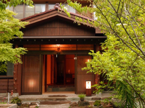 Shinshu Kakeyu Onsen Katsura Ryokan