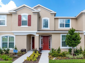 Solara Resort - 1568 Carey Palm Circle