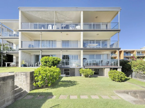 Sundeck Unit 7 - Shoal Bay