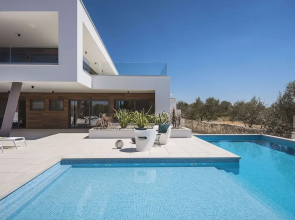 Villa in Vodnjan With Swimming Pool