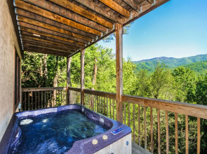 Majestic View, 1 Bedroom, Sleeps 2, Jetted Tub, Mountain View, Hot Tub