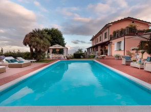 Villa Dana in Segromigno in Monte