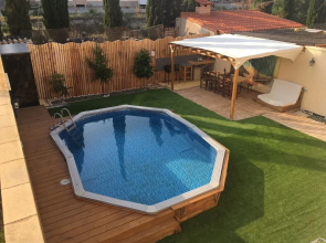 Villa Garden, Pool & sea