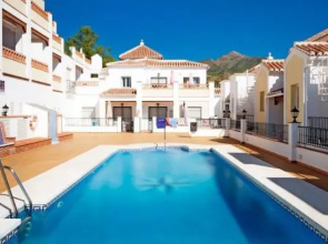 Nerja Paradise Rentals - Apt Chimenea C1d