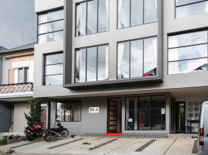 RedDoorz Plus near ICE BSD 2