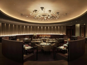 The Miami Beach EDITION