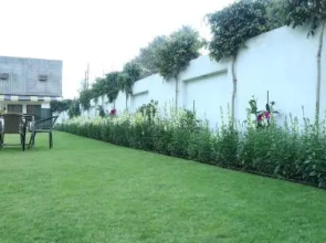 Hotel Whistling Greens