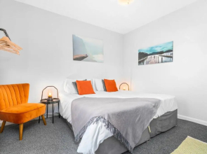 McCulloch Apartment