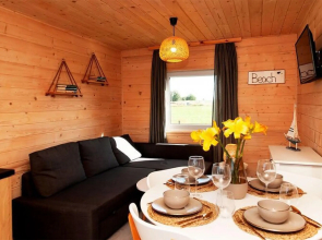 Holiday Homes With Pool, Sauna and Jacuzzi