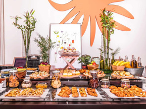 Отель Ibis Mall Avenue Dubai