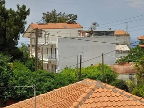 Impeccable 2-bed House in