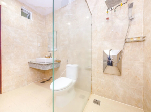 Gia Bao Apartment by OYO Rooms