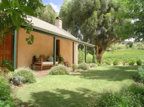 Seppeltsfield Vineyard Cottage