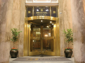 Hotel Bristol