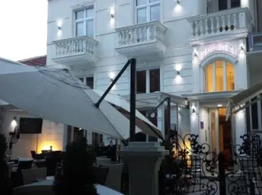 Bela Kuka Hotel
