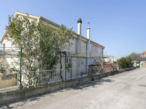 Lovely Apartment in Pirovac With Balcony