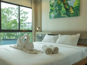 Everything walking  Gym Sauna Beach c120