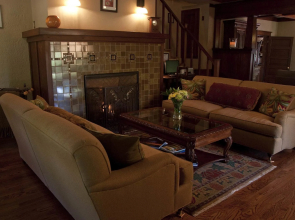 Lara House Bed and Breakfast