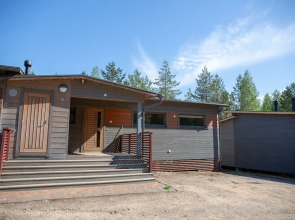 Kuoreksenniemi Villas & Lakehouse