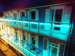 Villa mit Whirlpool für 32 Per