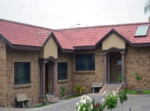 Casa Calida Guest House